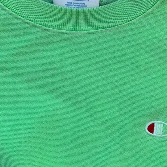 Champion Sweatshirt - Picture 2 of 8